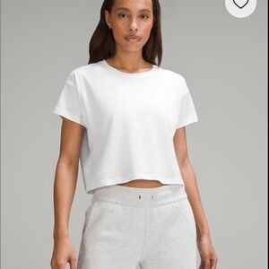 🍋 LULULEMON 🍋 Cates Cropped T shirt size 6